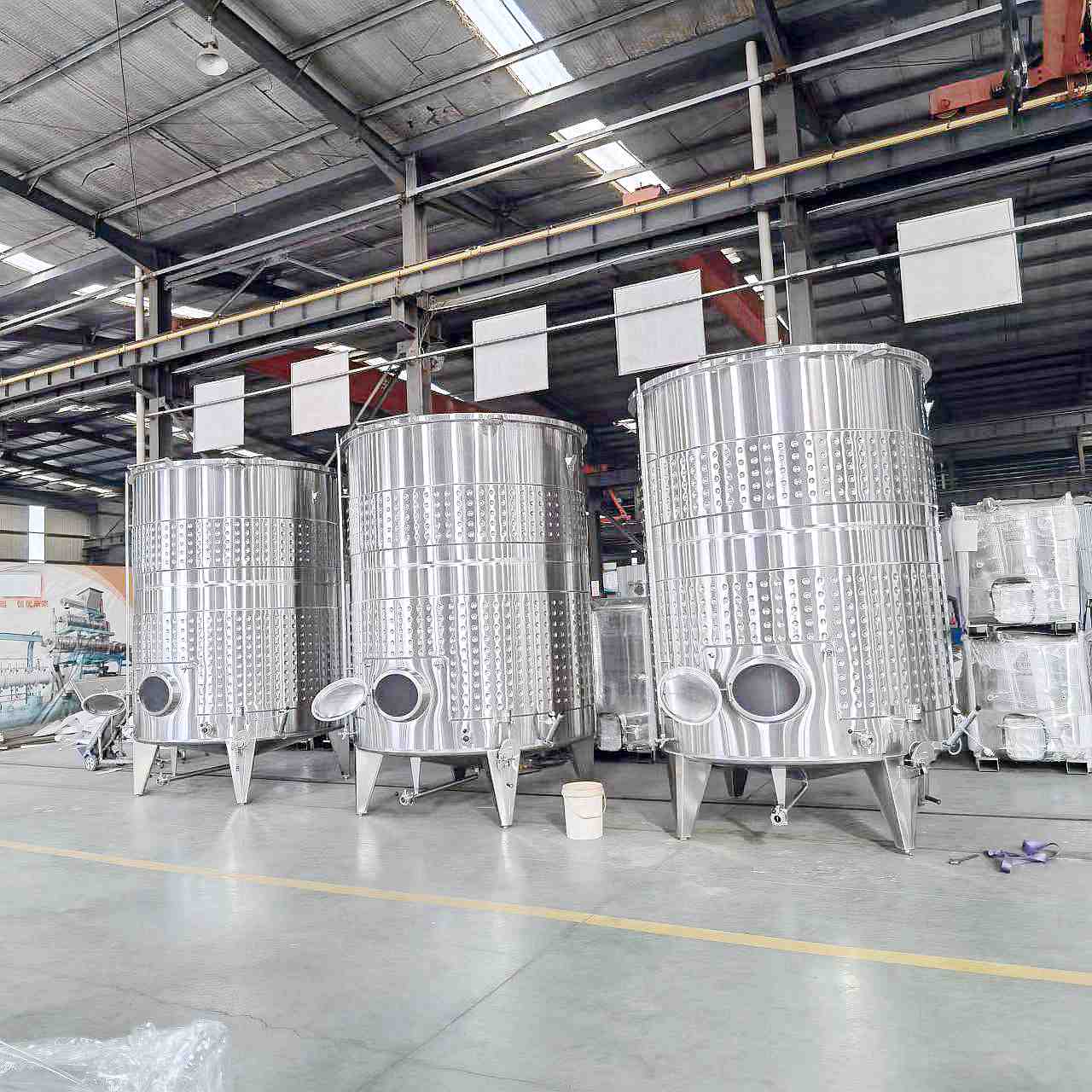 2000-Liter-Jacketed-VCT-Ls.jpg