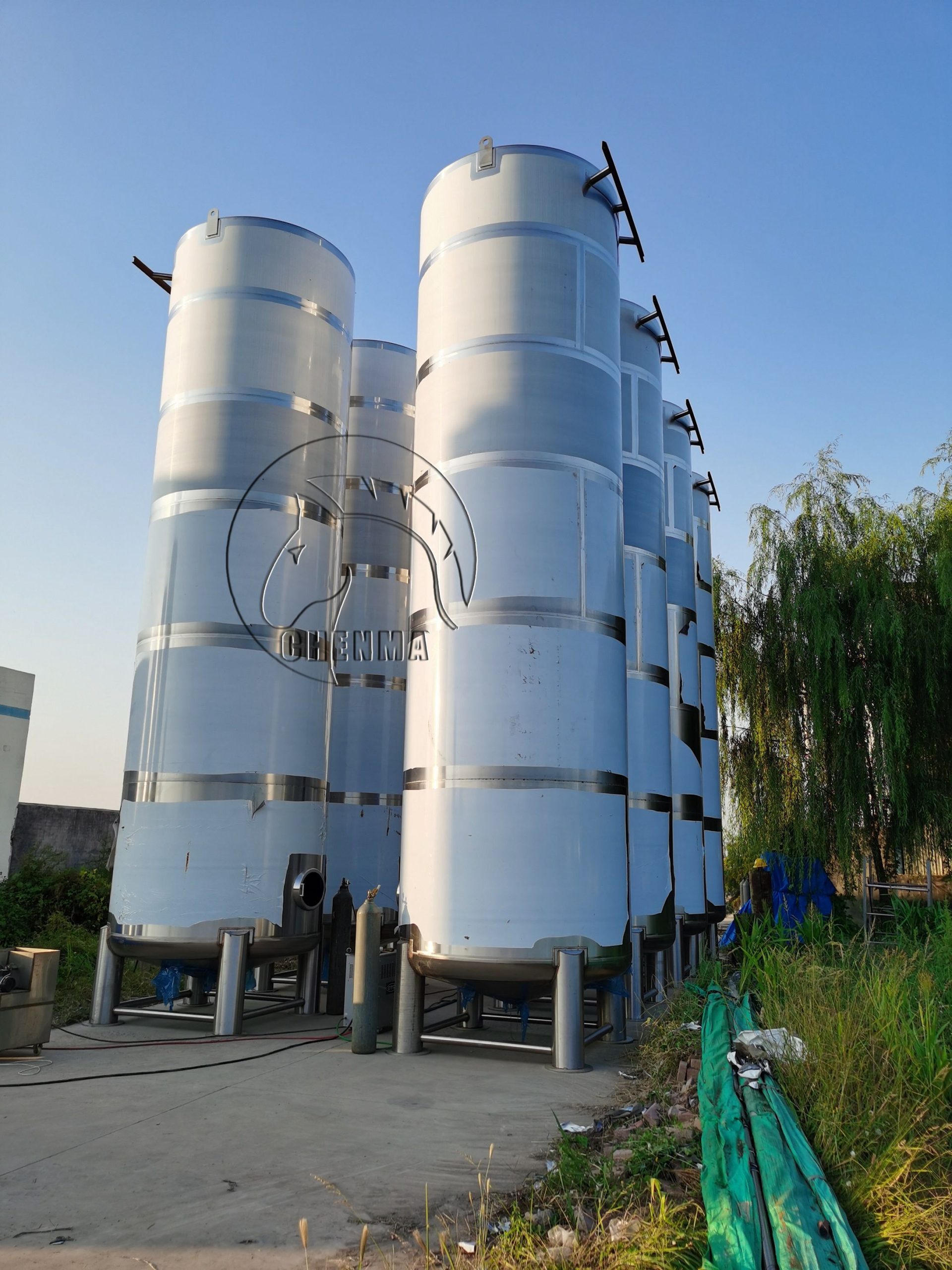 30tonnes-stainless-steel-water-tanks-scaled-1.jpg